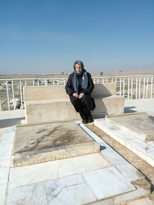 مهری بختیار 1