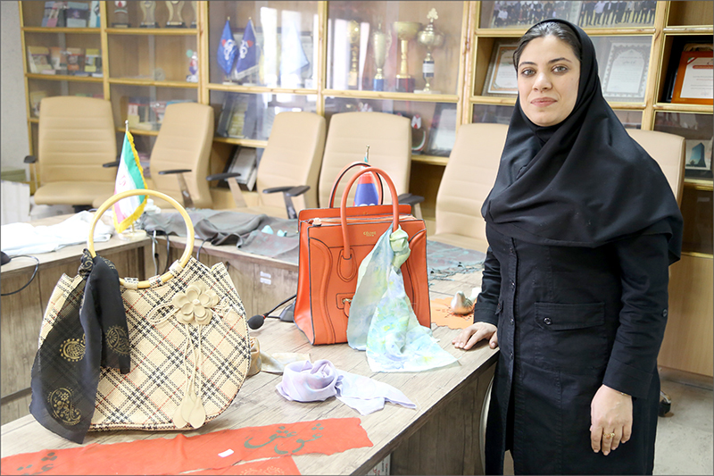 برگزاری نمایشگاه " نقاشی روی پارچه " در منطقه فارس 13