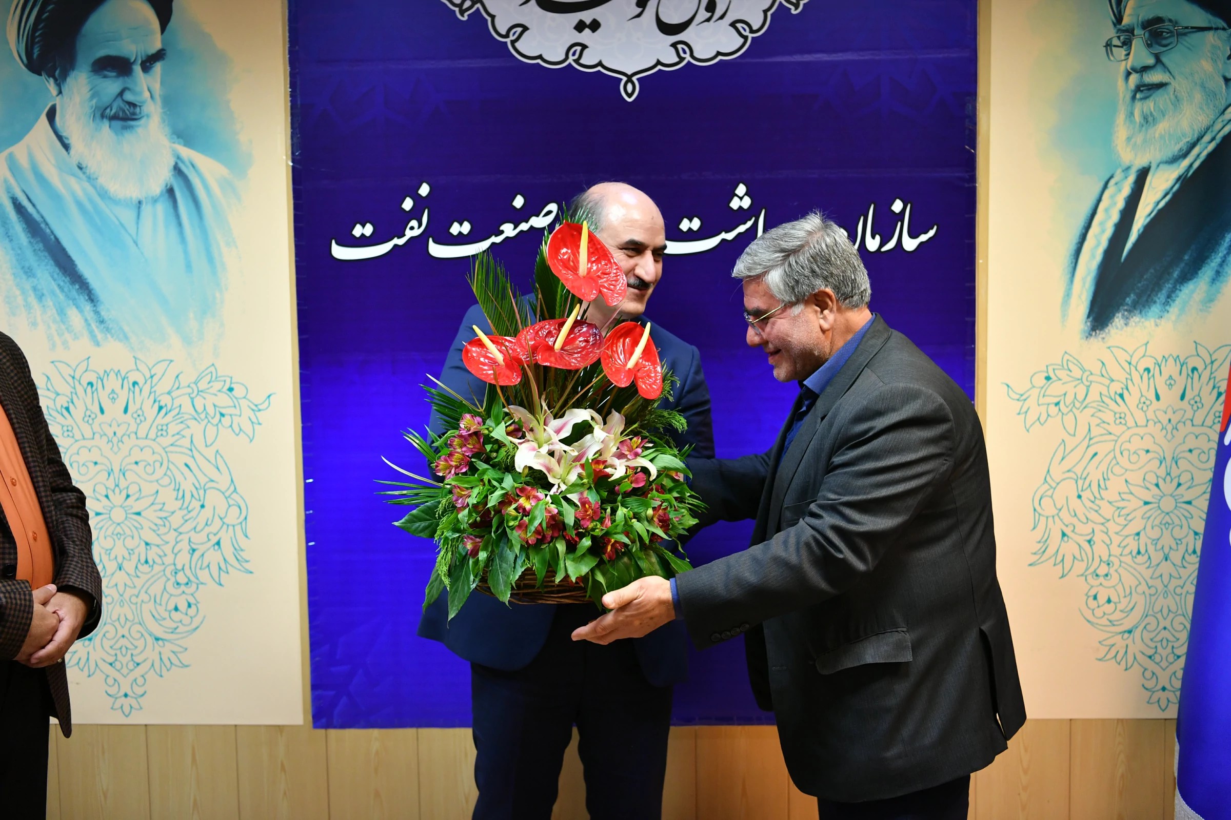 مراسم تودیع ومعارفه مدیریت مالی  23