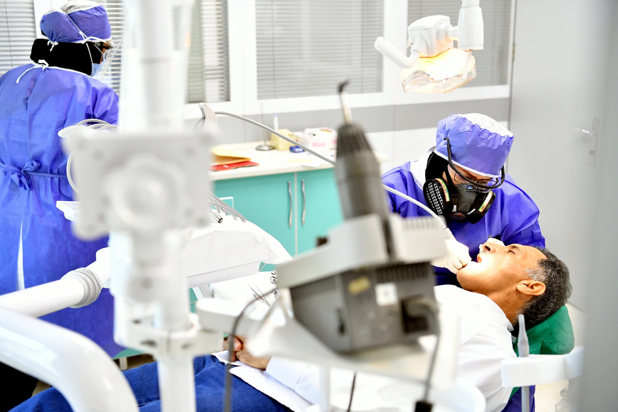 دندانپزشکی کرج 4