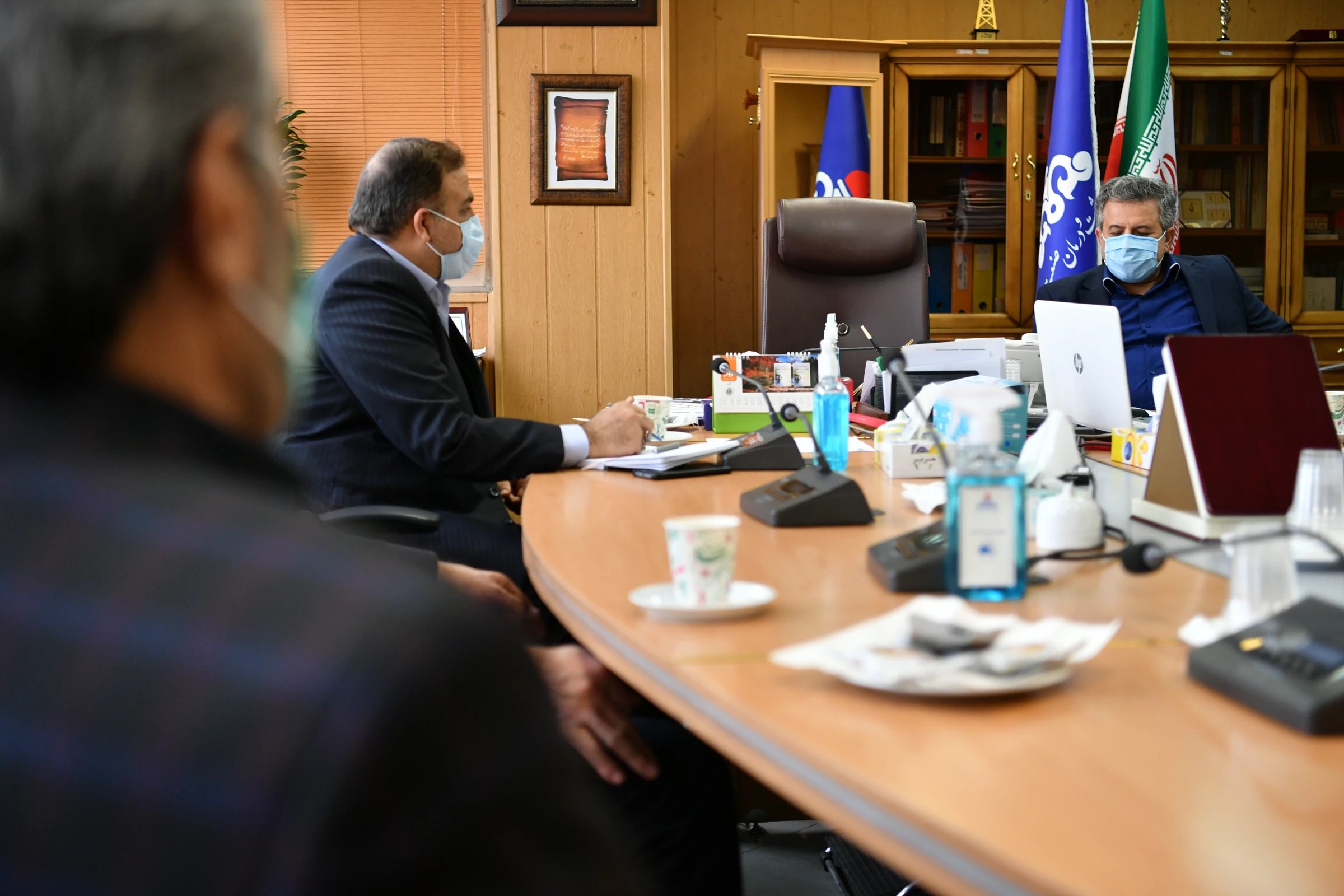 جلسه مدیرعامل با رئیس روابط عمومی شرکت ملی نفت 6