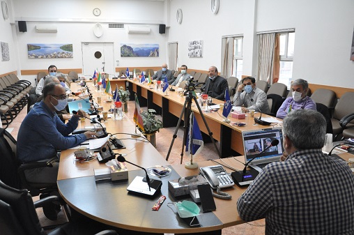 عکس جلسه روز جمعه 4