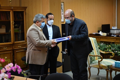 عکس جلسه و شهدا 3