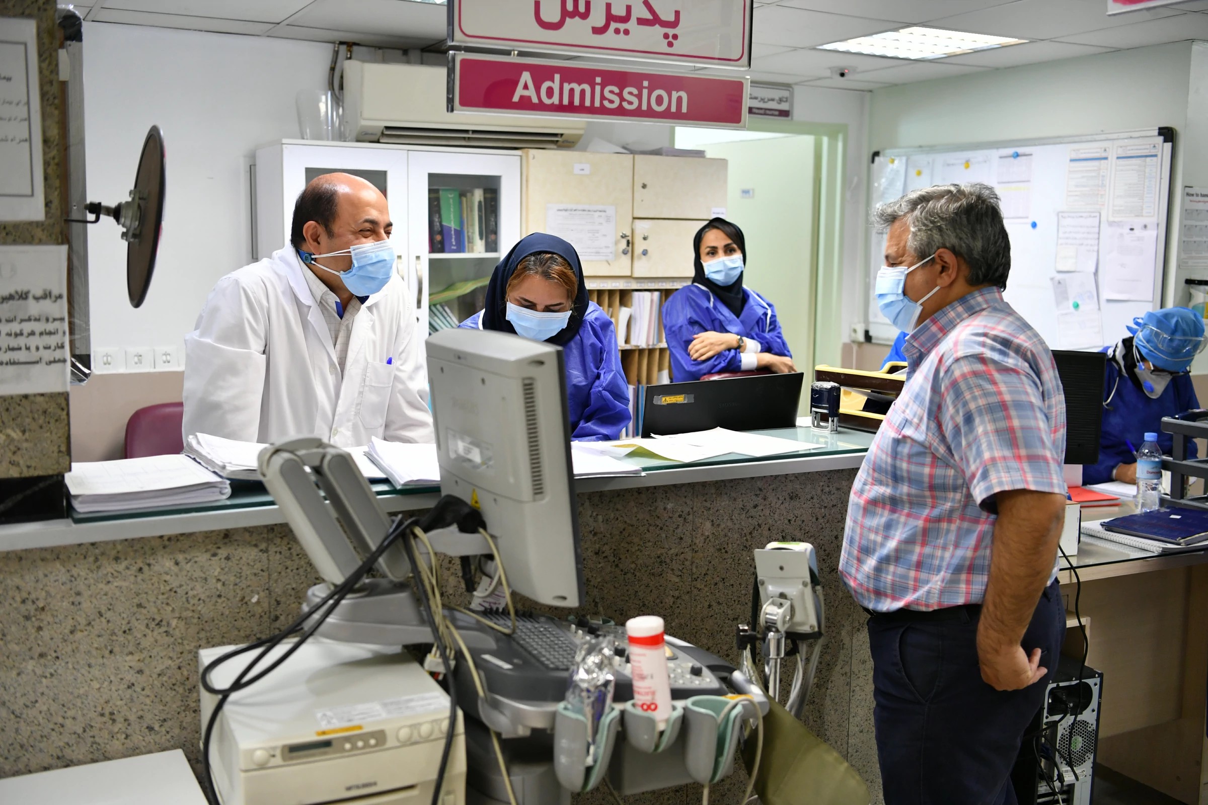 گزارش تصویری بازدید هیات مدیره از بیمارستان 11