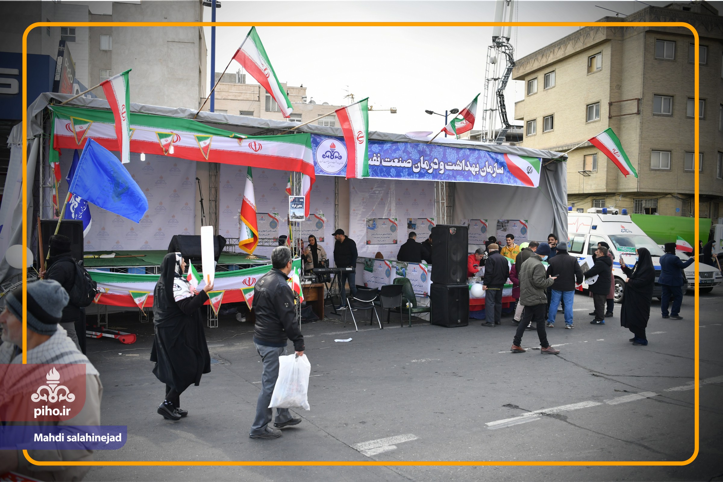 گزارش 22 بهمن  11