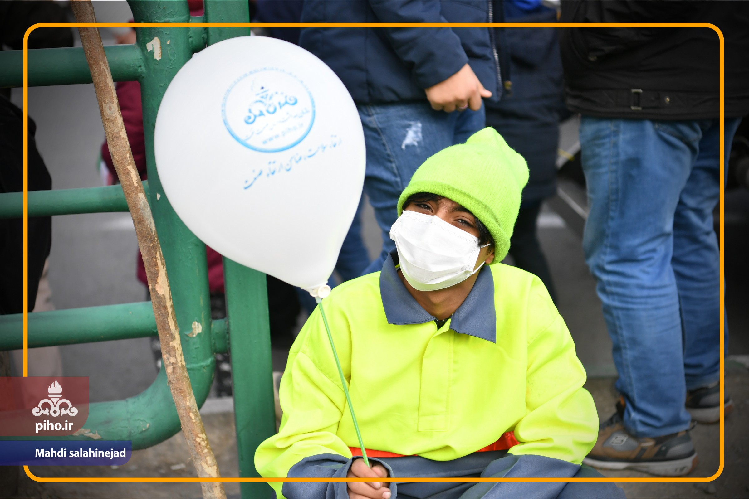 گزارش 22 بهمن  12