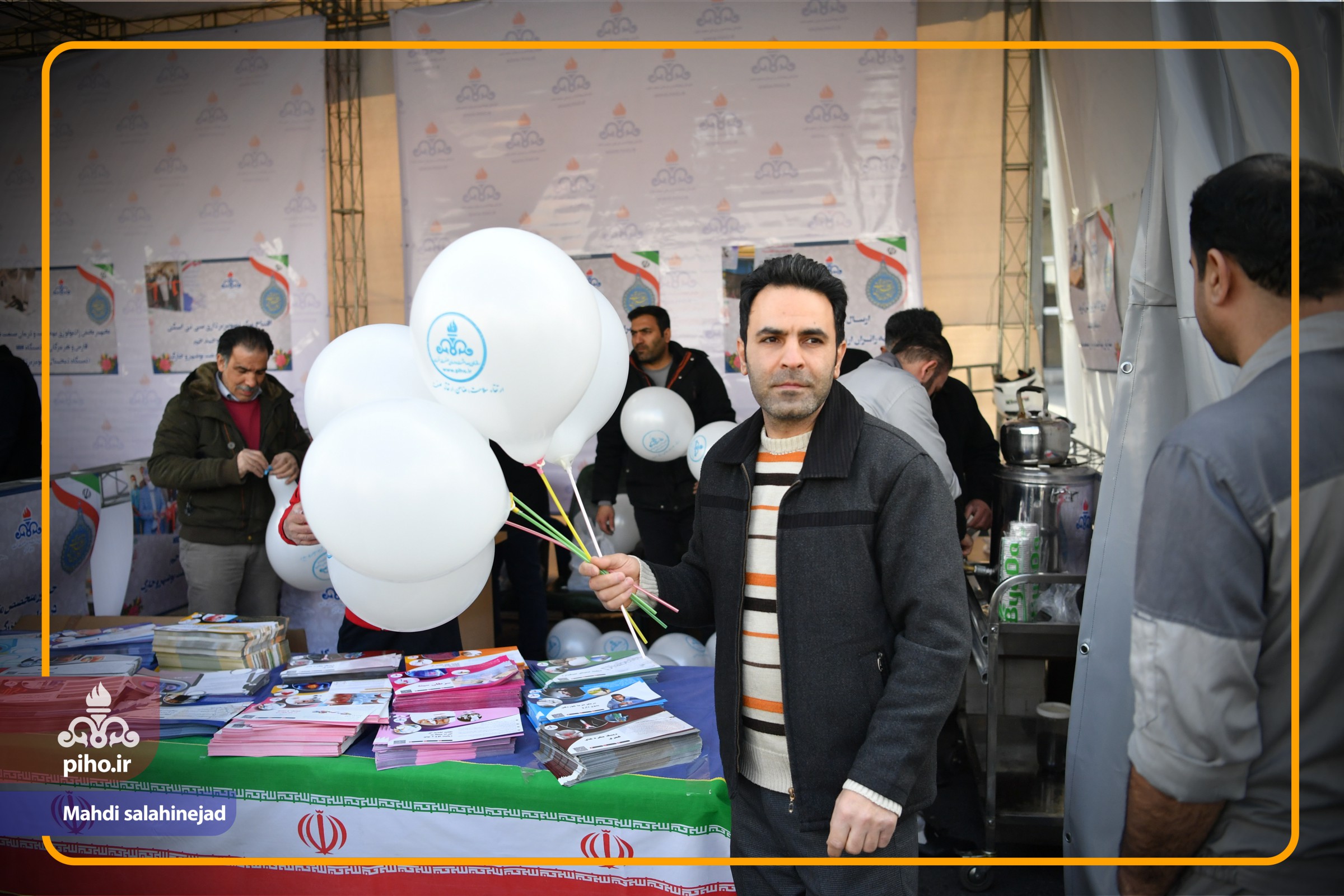 گزارش 22 بهمن  30