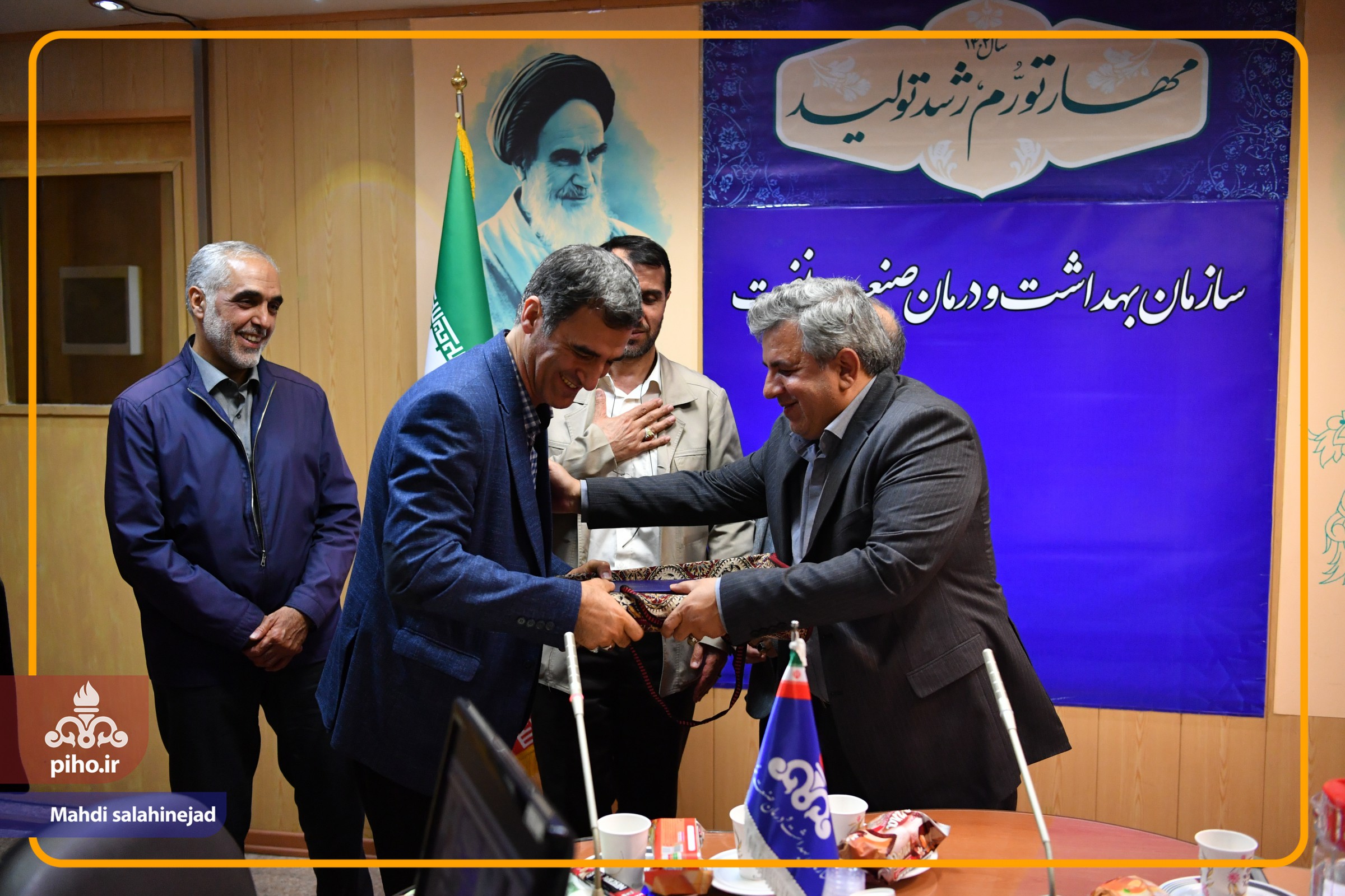 تودیع و معارفه فرمانده بسیج 21