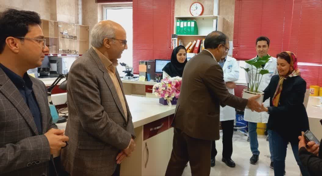 خبر آزمایشگاه 18