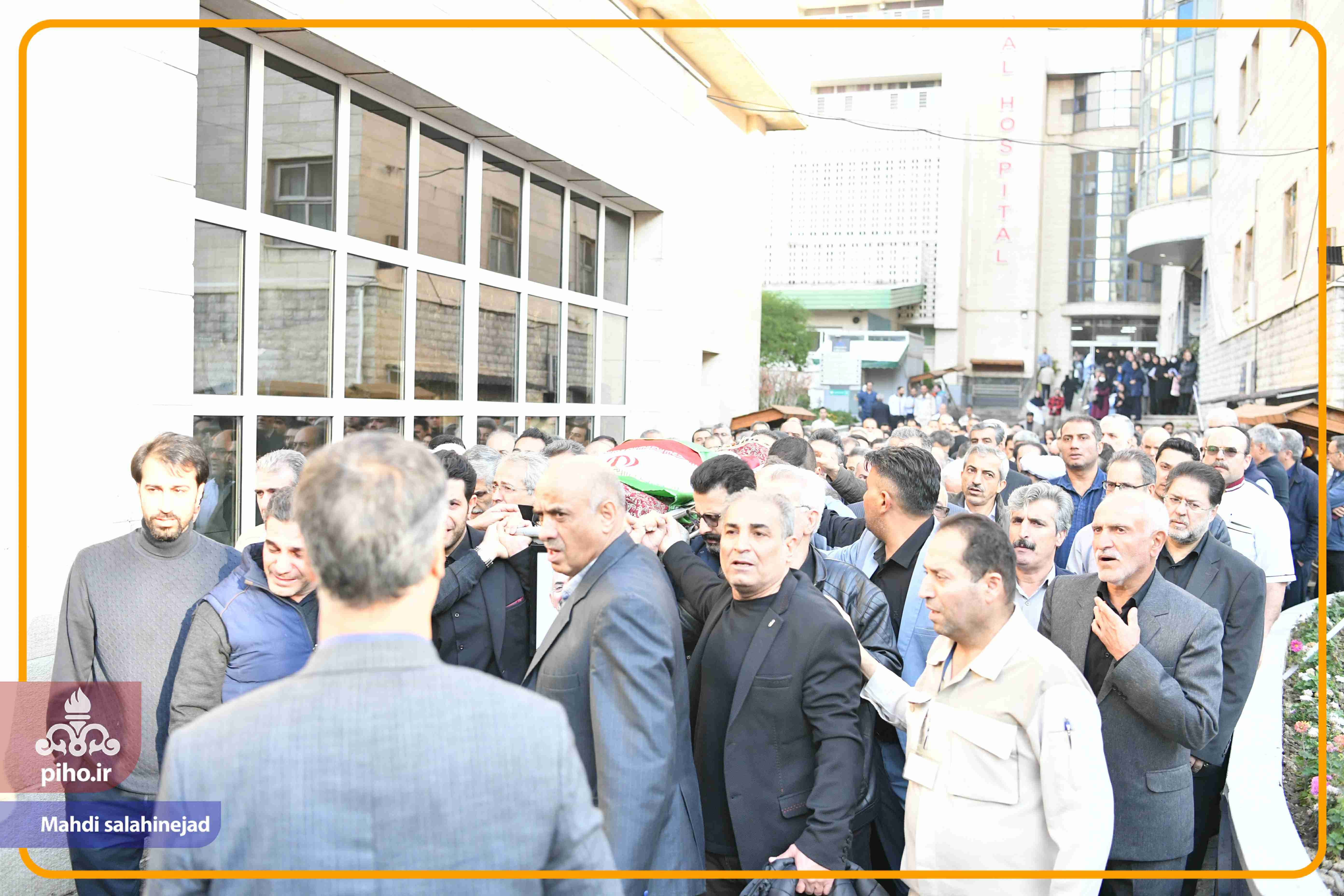 تشییع دکتر قاسم زاده 2