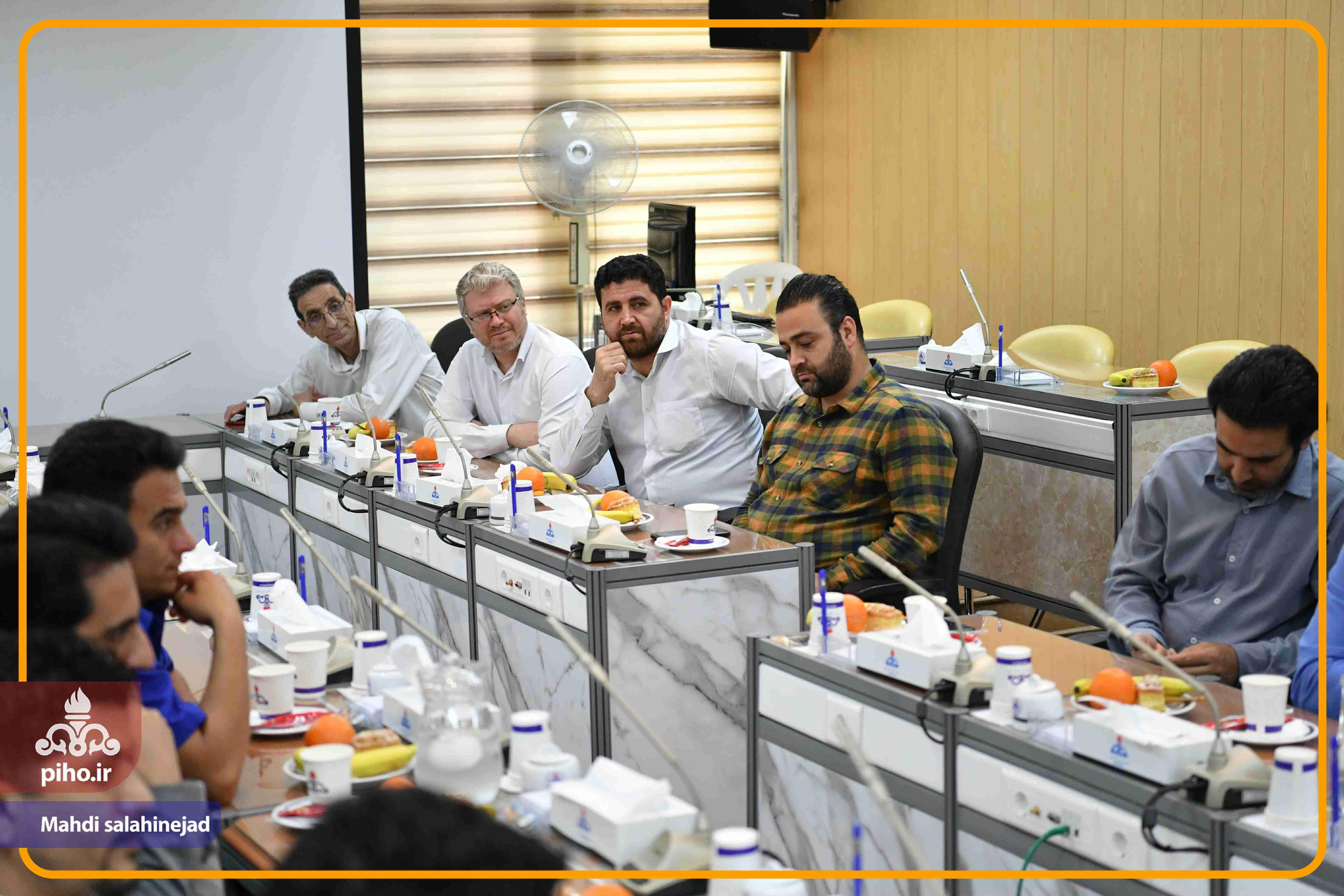 نشست روز کارگر 5