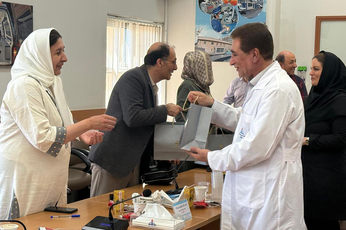 روز داروساز و روز پزشک و روز کارمند 42