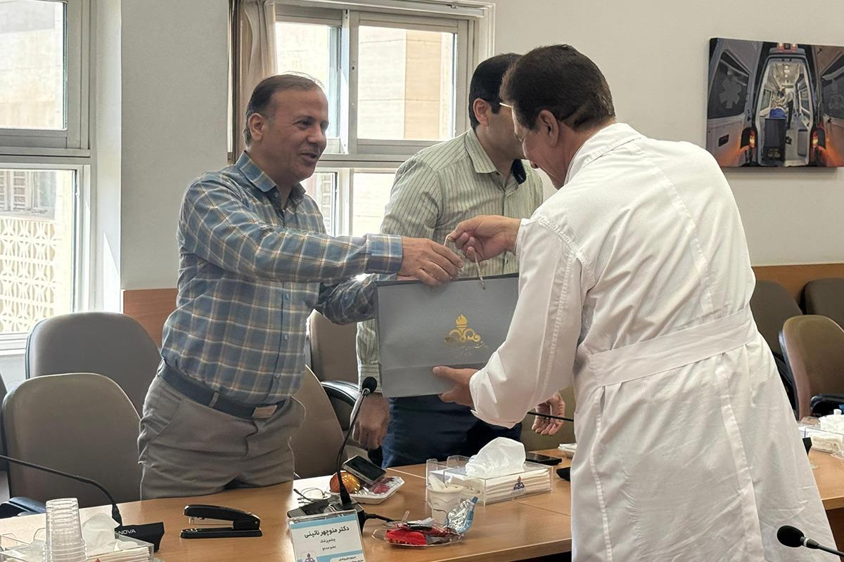 روز داروساز و روز پزشک و روز کارمند 30