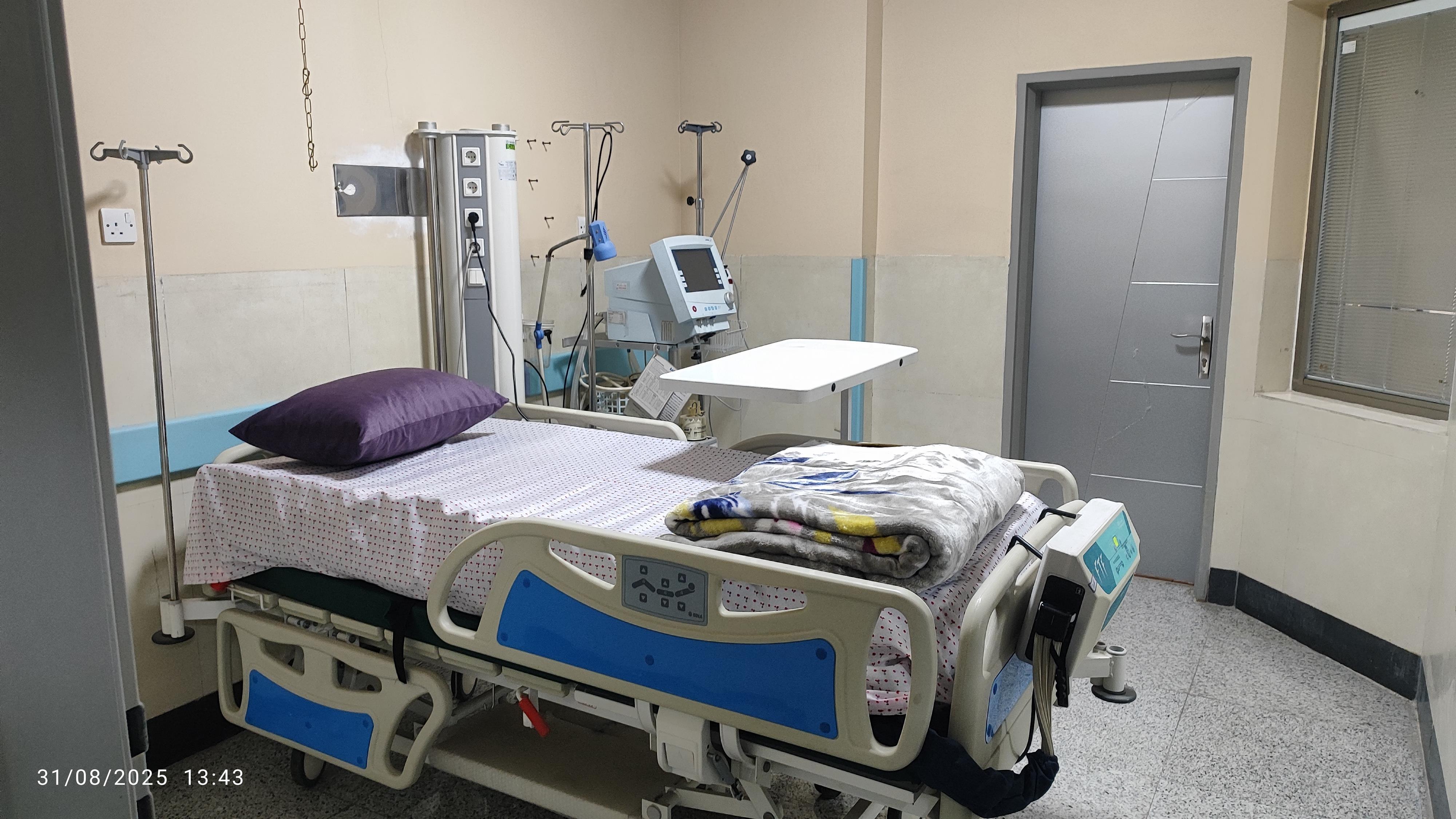 بخش مراقبت های ویژه (ICU) بیمارستان صنعت نفت آغاجاری  1