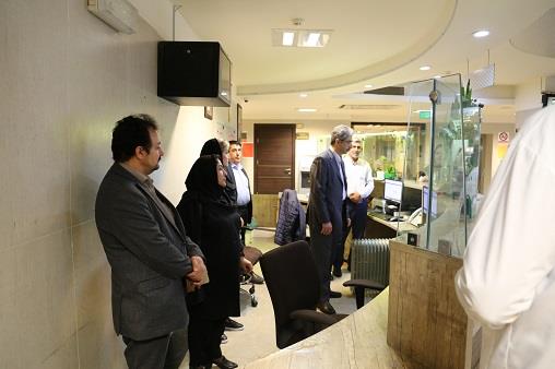 بازدید دکتر دقایقی و همکارانش 17