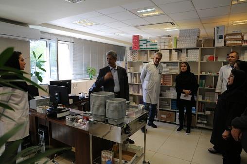 بازدید دکتر دقایقی و همکارانش 14