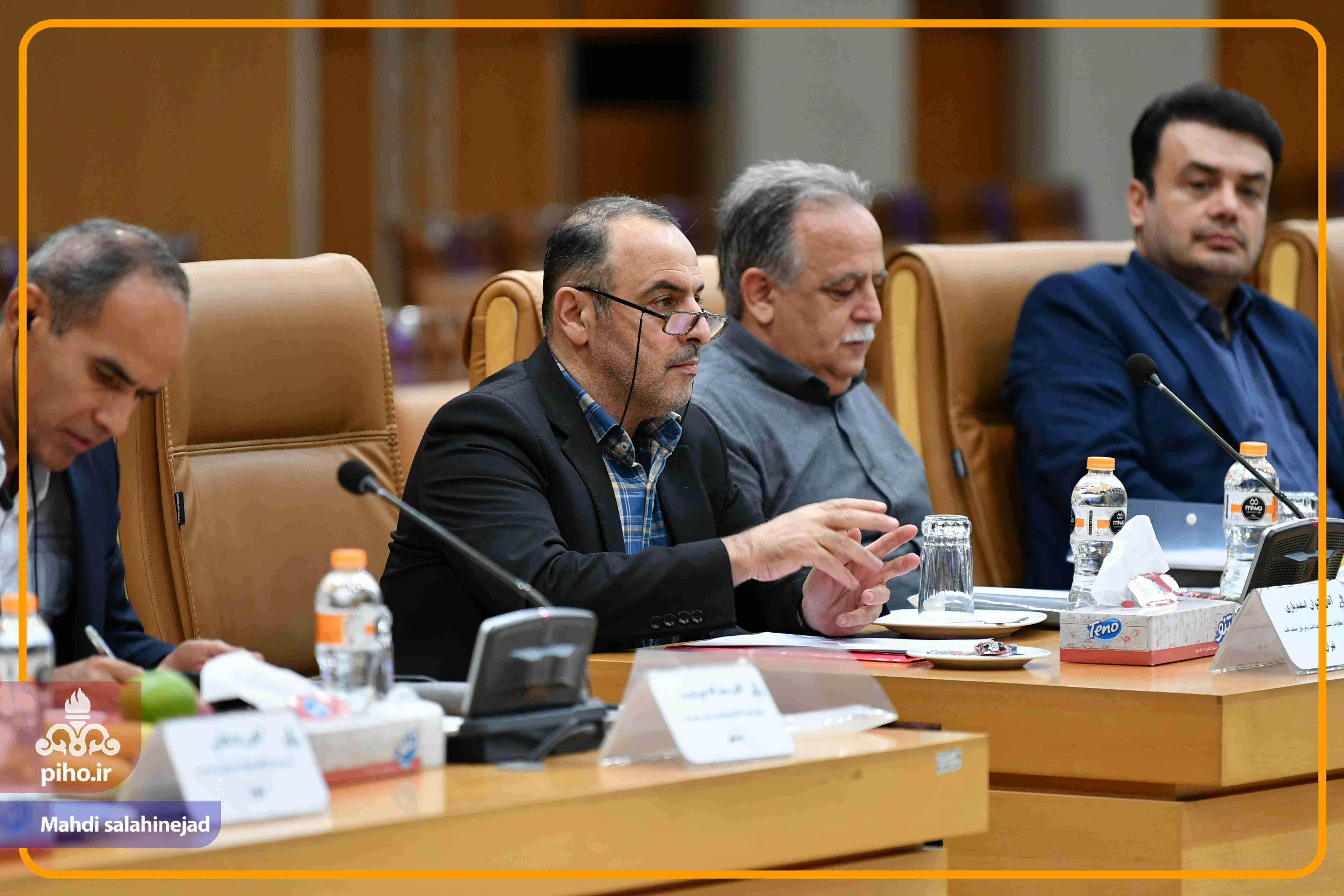نشست معاونین و روسای پشتیبانی1404 70