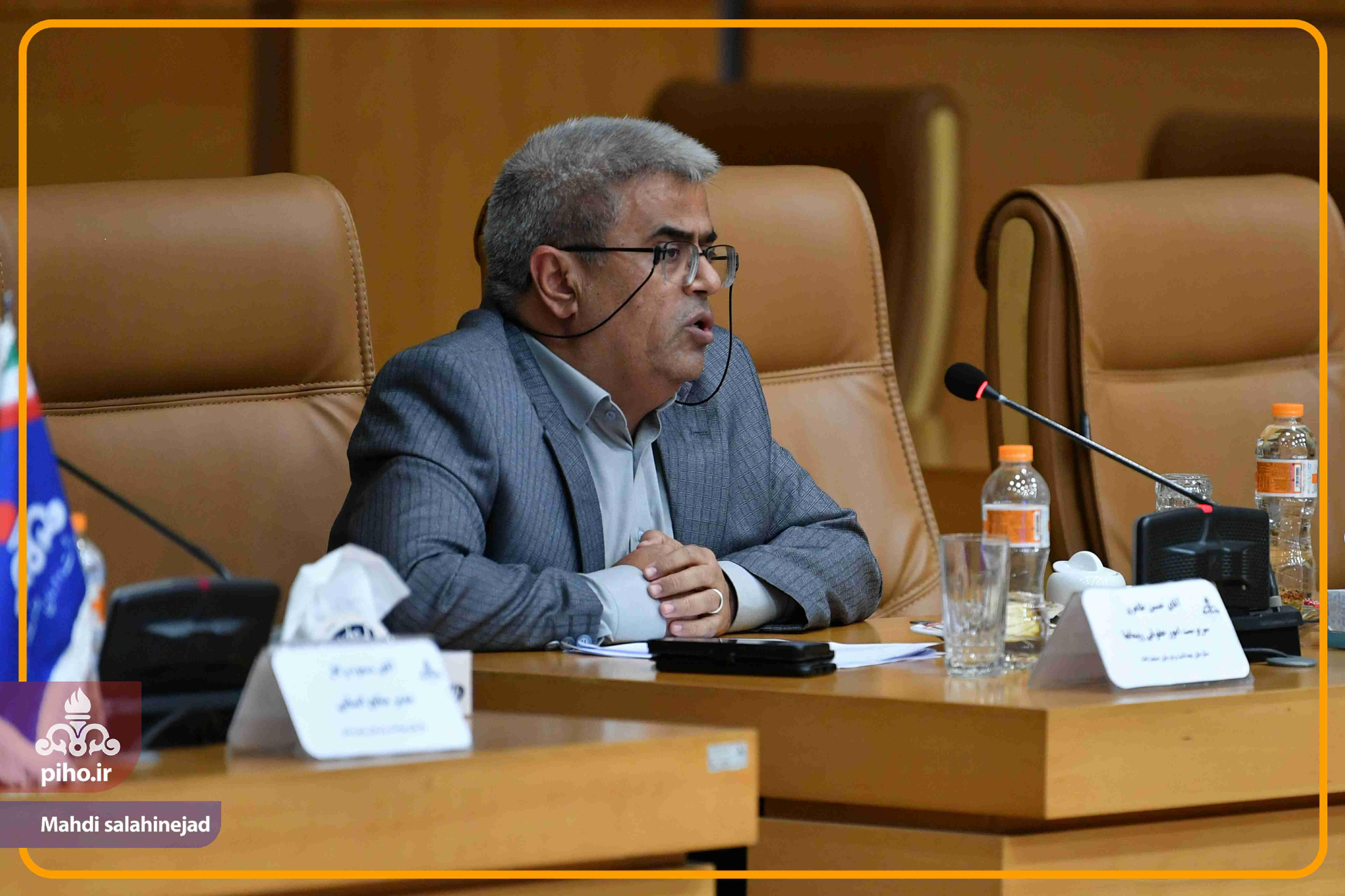 نشست معاونین و روسای پشتیبانی1404 12