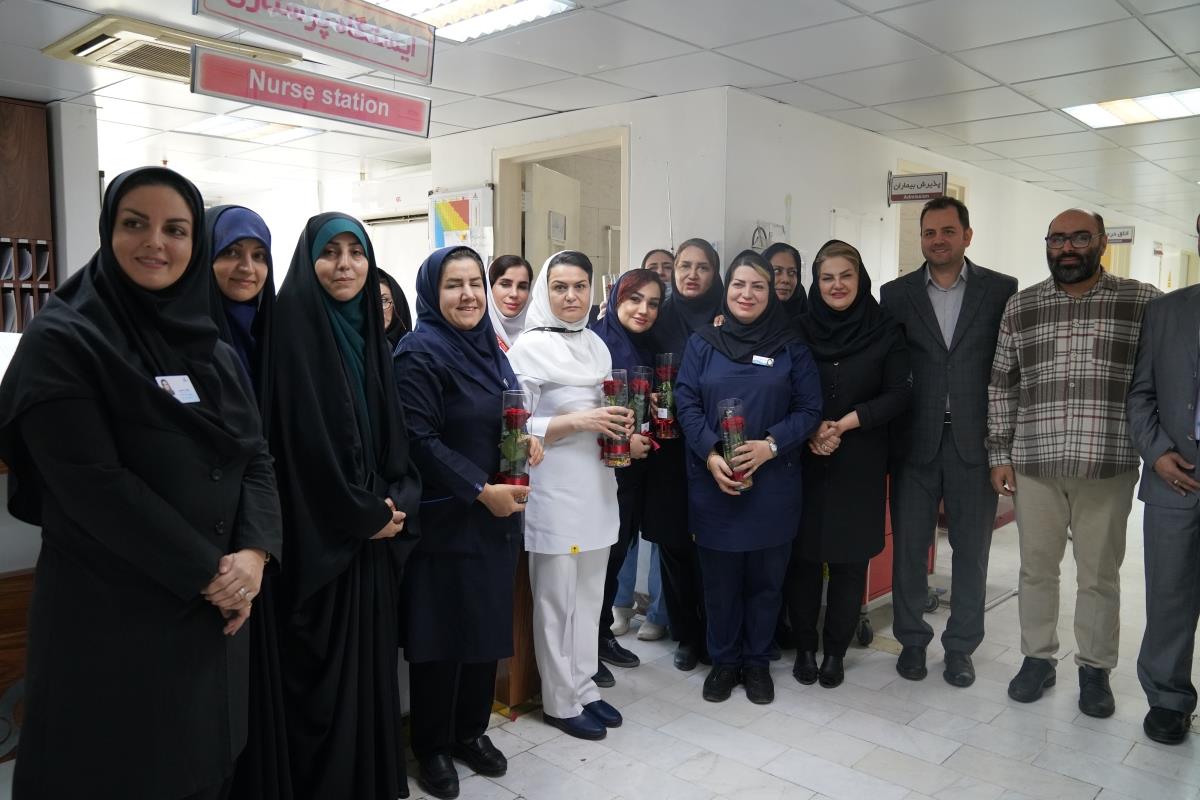 اهدای گل پرستار 1404 64