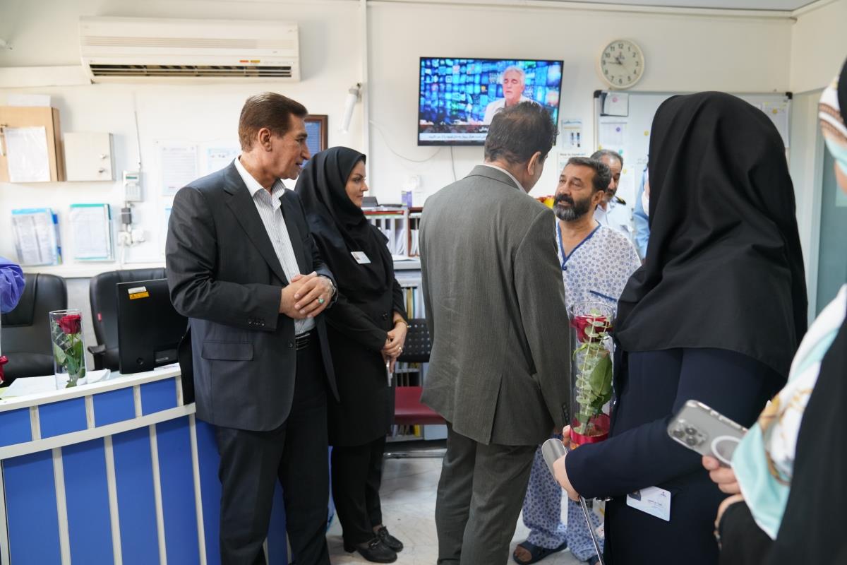 اهدای گل پرستار 1404 38