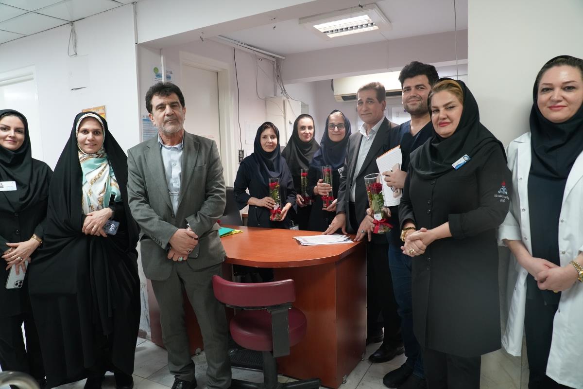 اهدای گل پرستار 1404 36
