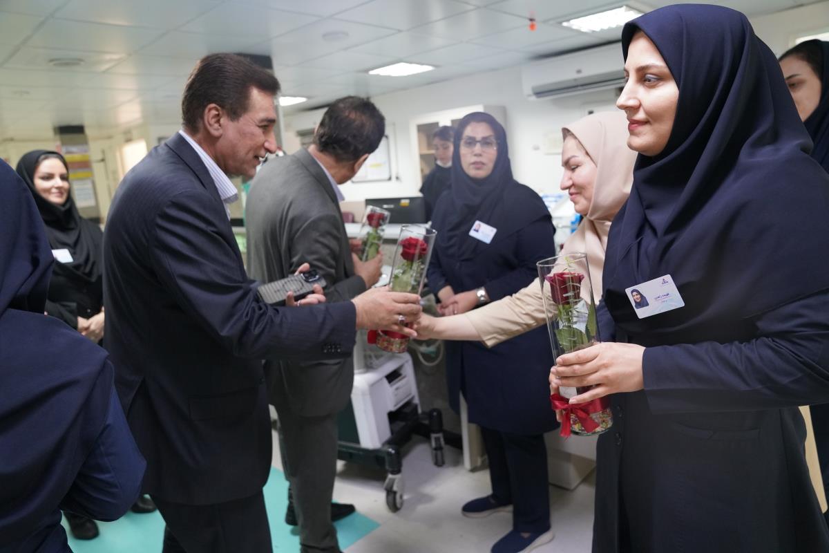 اهدای گل پرستار 1404 19