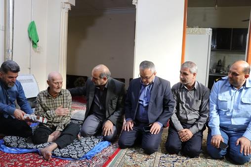 دیدار با خانواده شهدا-هفته بسیج