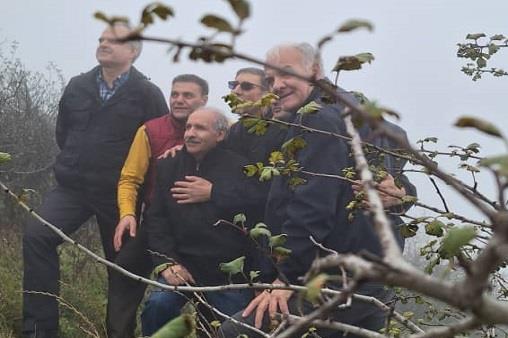 اردوی آبشار لاتون 1