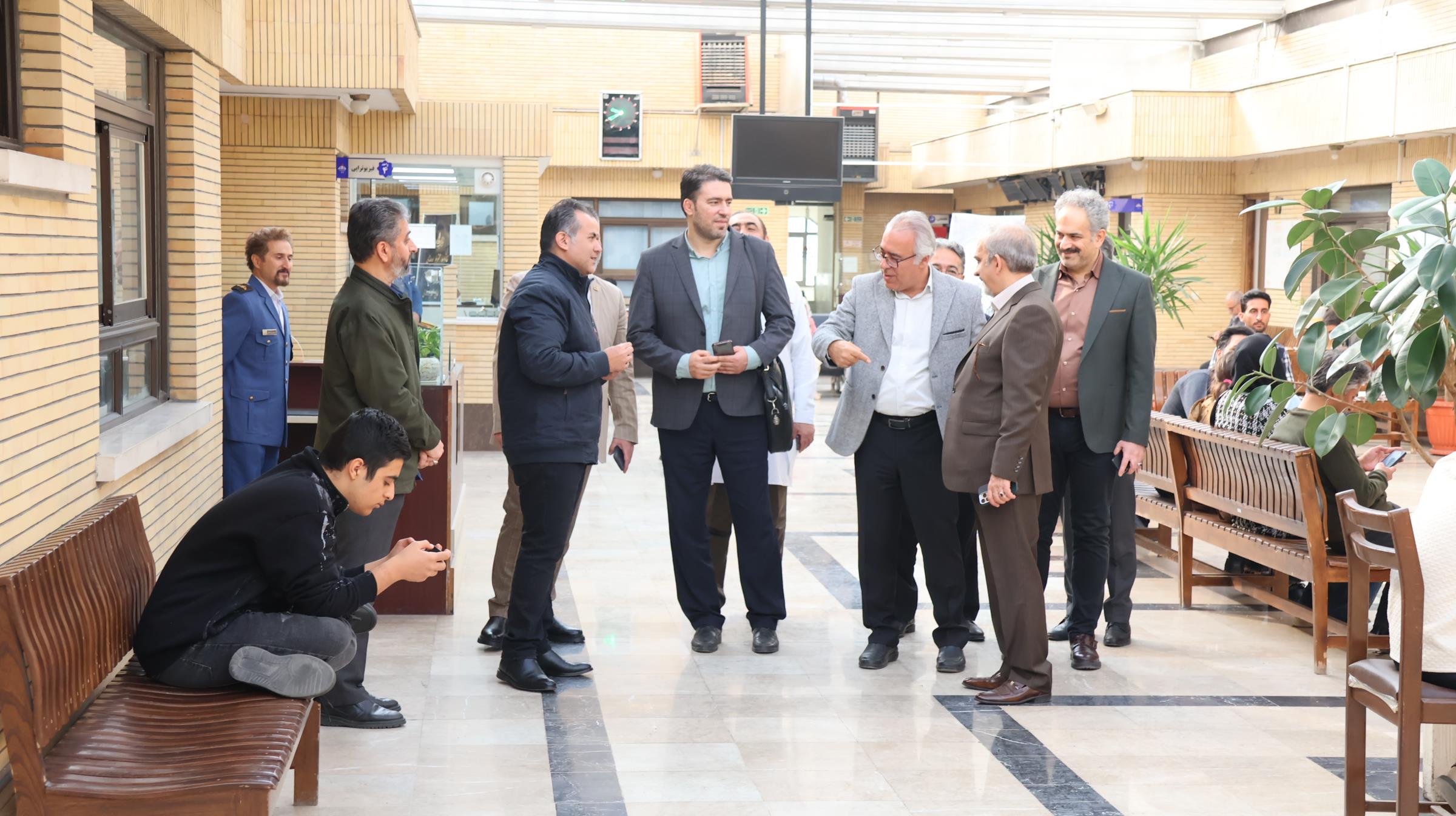 افتتاح نیروگاه خورشیدی  12