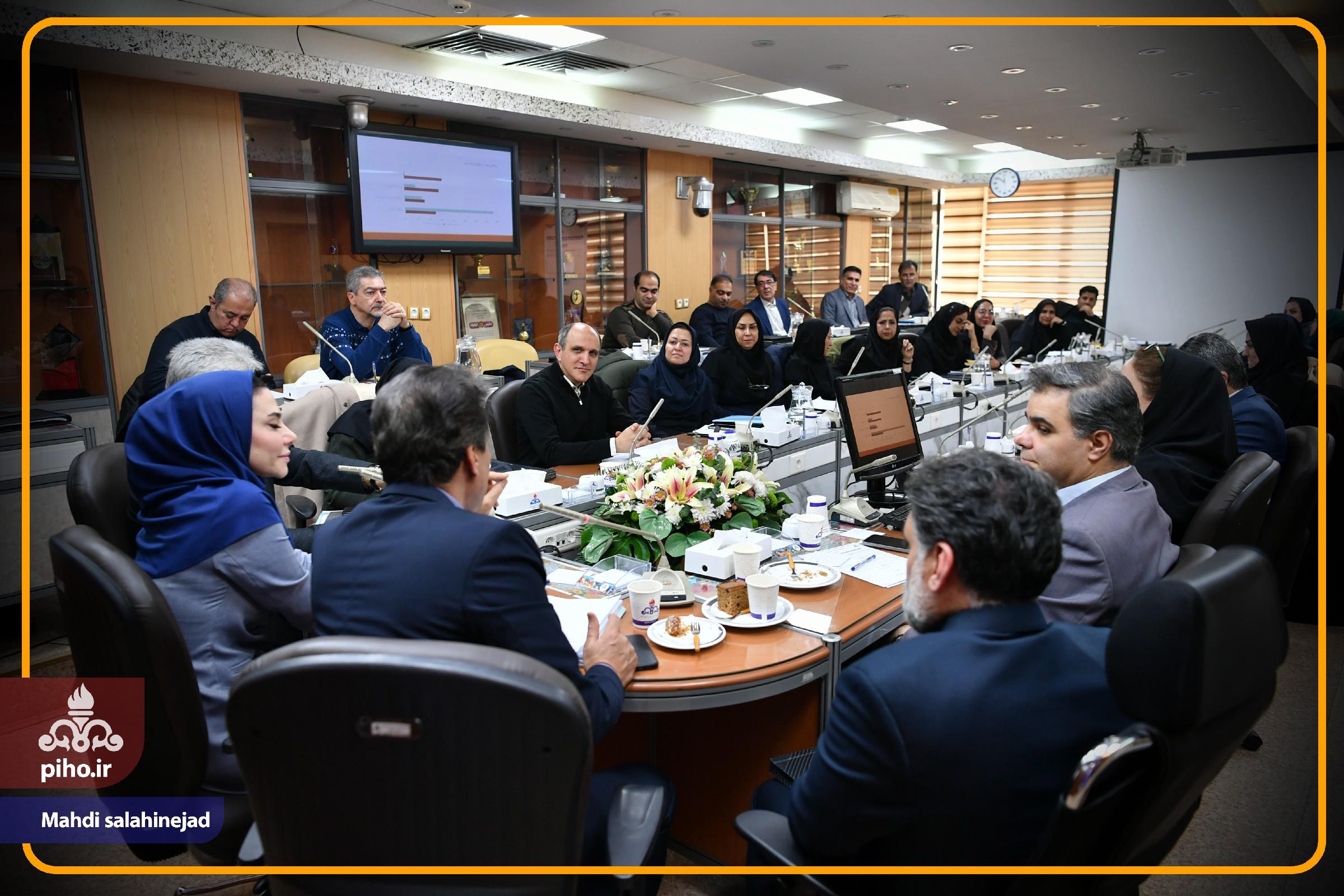 گردهمایی درمان غیرمستقیم(2) 33