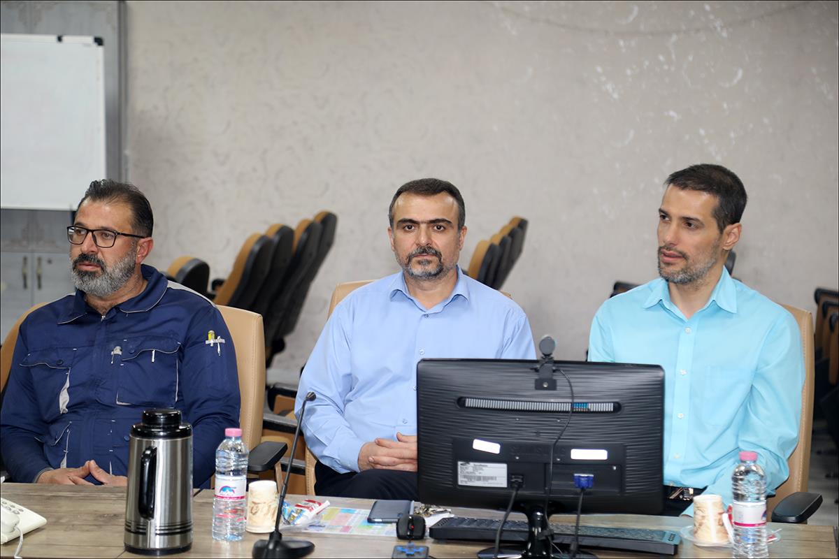 نشست معارفه مسئول پایگاه مقاومت بسیج بهداشت و درمان صنعت نفت فارس  9