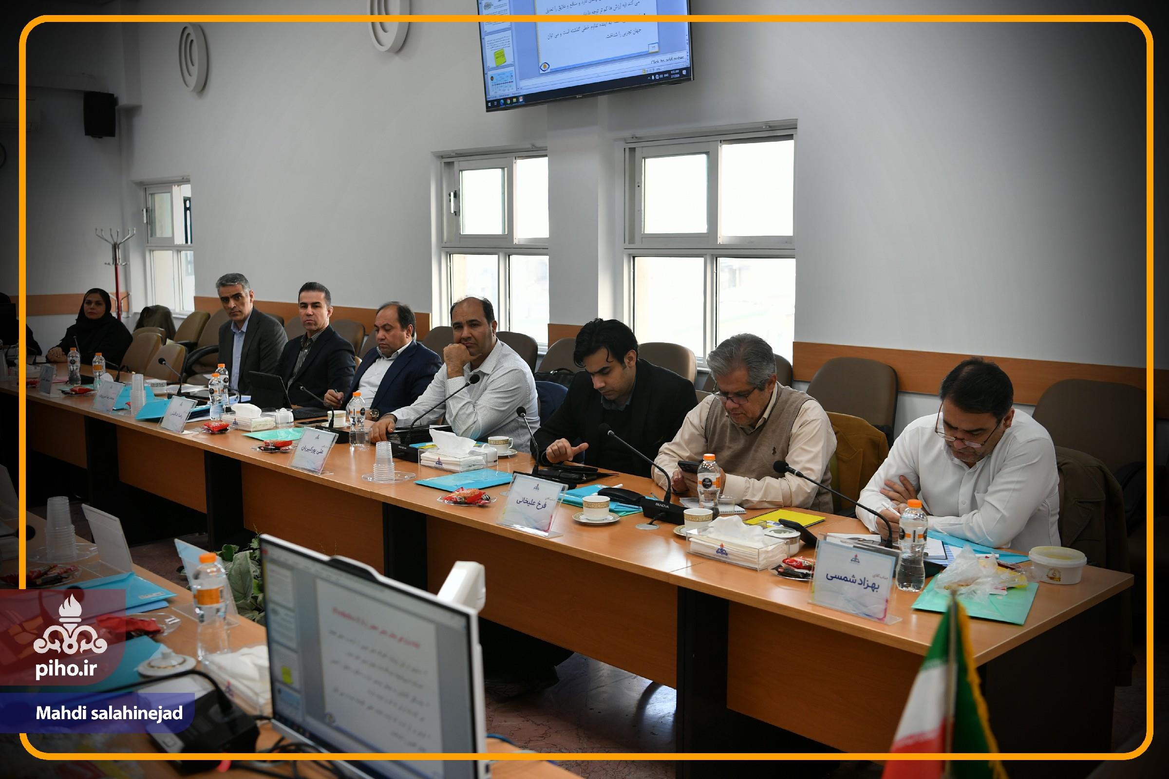 جلسه هیئت مدیره 13