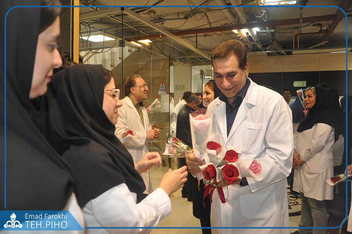 روز آزمایشگاه 24