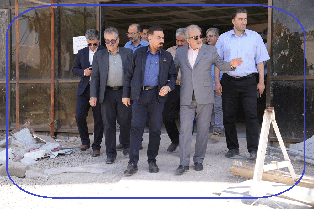 بازدید ابوحمزه و مدیرعامل پالایشگاه از پروژه بیمارستان جدید 9