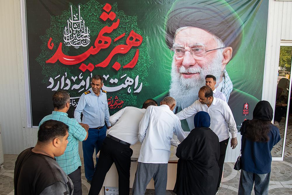 استگاه صلواتی رهبر شهید 4