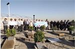 غبارروبی مزار شهدای گمنام توسط همکاران بهداشت و درمان مشهد در گرامیداشت هفته دفاع مقدس