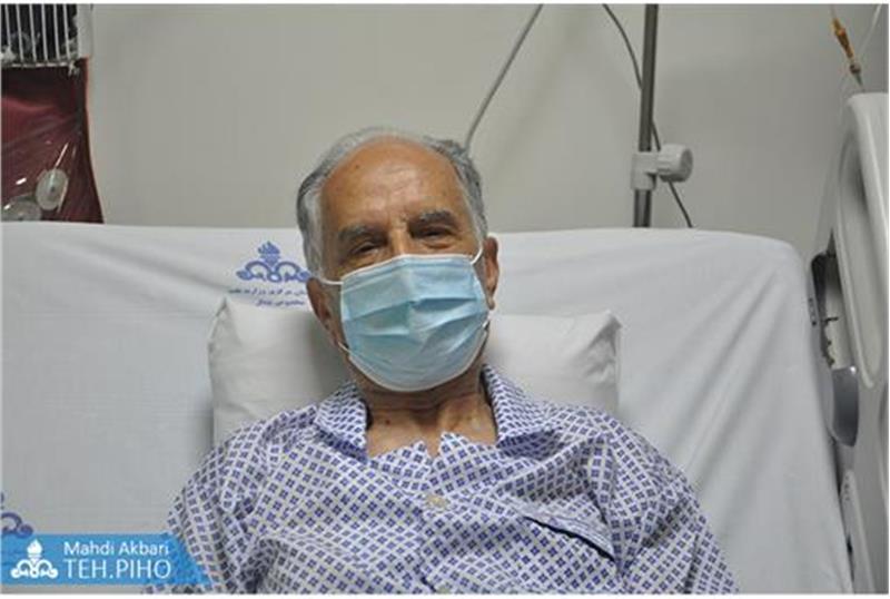 وزیر اسبق نفت به سلامت از بیمارستان نفت تهران مرخص شد
